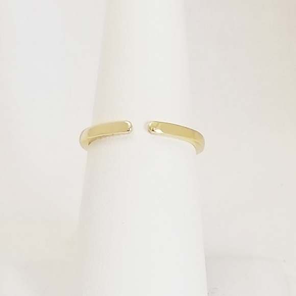 Guadalupe Adjustable Women's Ring. 14K Gold Plated.  New - Picture 9 of 9